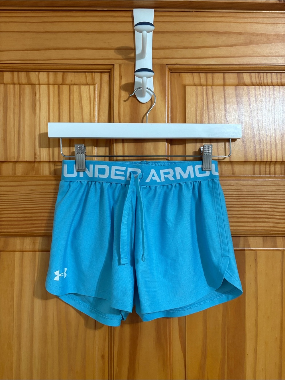 Under Armour Girls Size Medium Blue Athletic Shorts